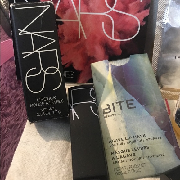 Brand New High End Make-Up Bundle - Picture 2 of 16